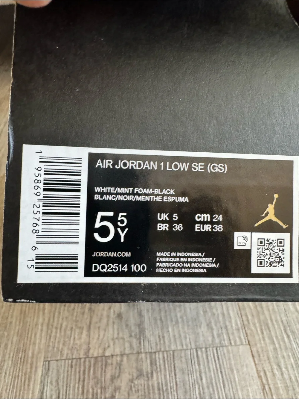 Nike Air Jordan 1 Low SE GS White Mint Foam Black Size 5.5Y / Women’s 7 NEW